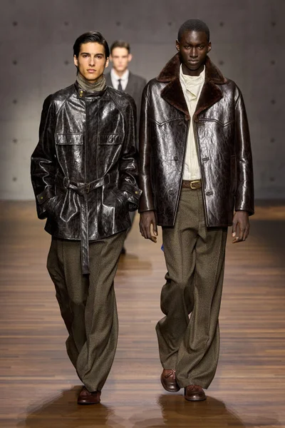 Look 56